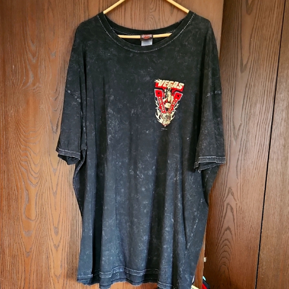 Harley-Davidson Black T-Shirt with Red and White Vegas Design
